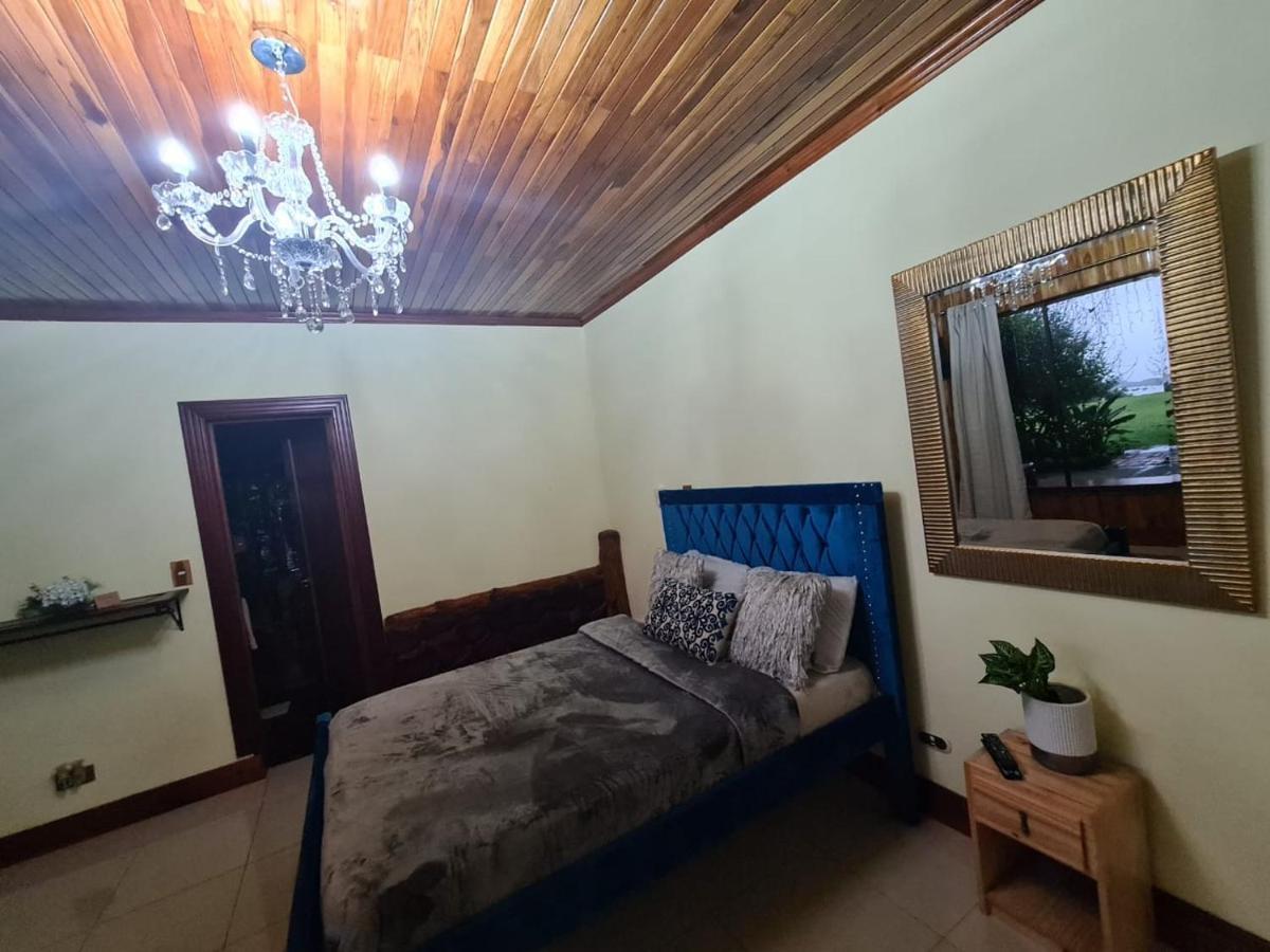 Bed and Breakfast Poas Paradise Poasito Zewnętrze zdjęcie